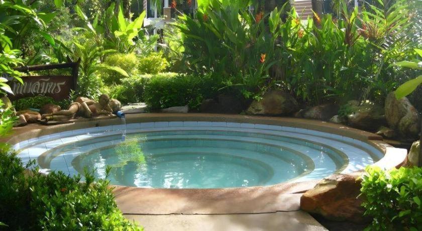 Nattha Waree Hot Spring Resort And Spa Bannuakhlong Kültér fotó