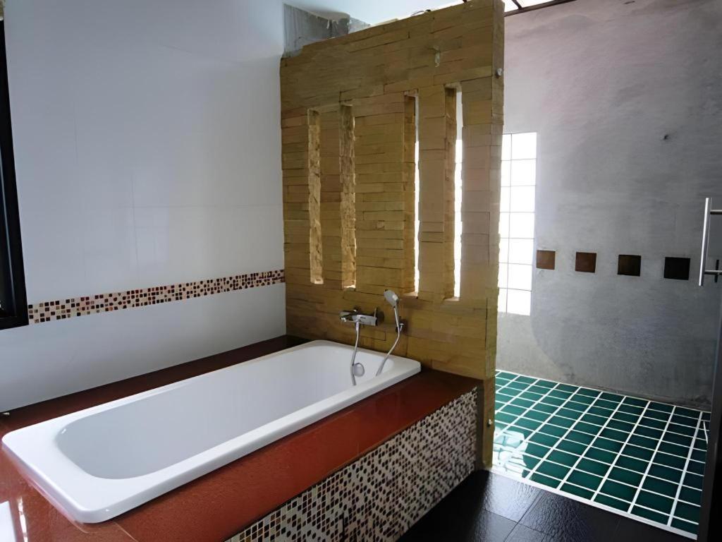 Nattha Waree Hot Spring Resort And Spa Bannuakhlong Kültér fotó